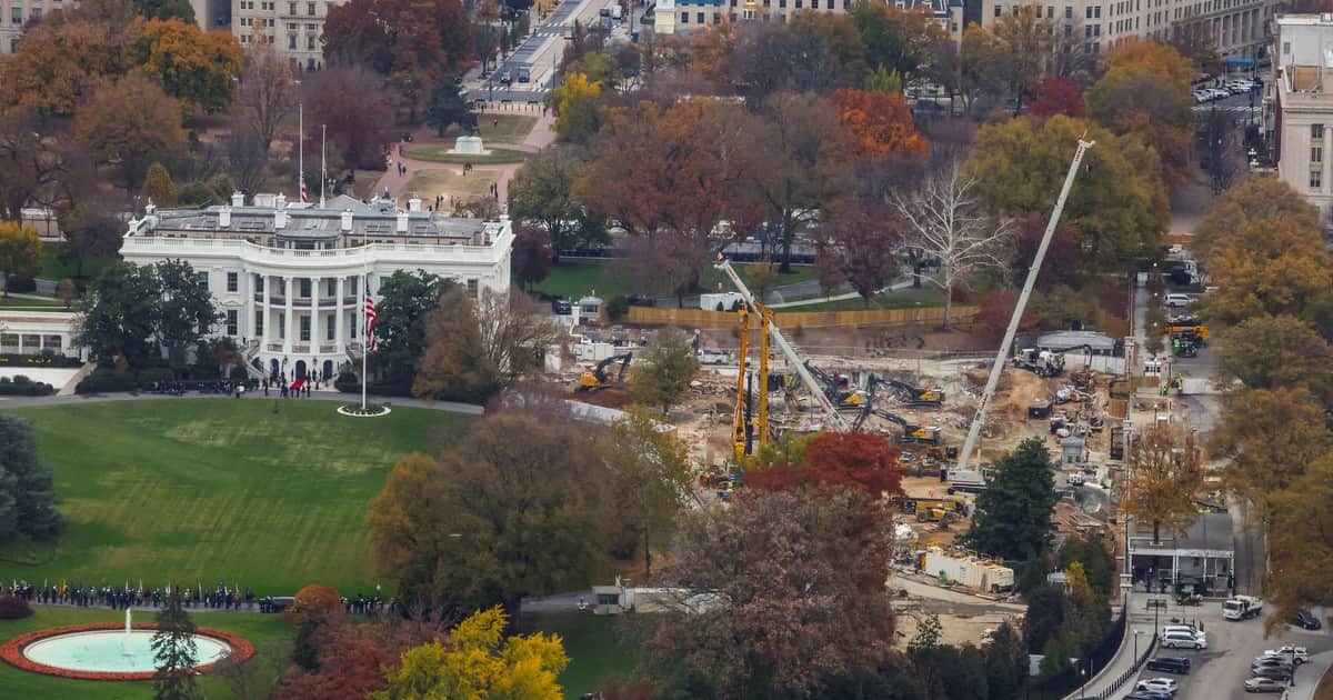 La Corte permite a Donald Trump continuar construyendo el salón de baile de la Casa Blanca