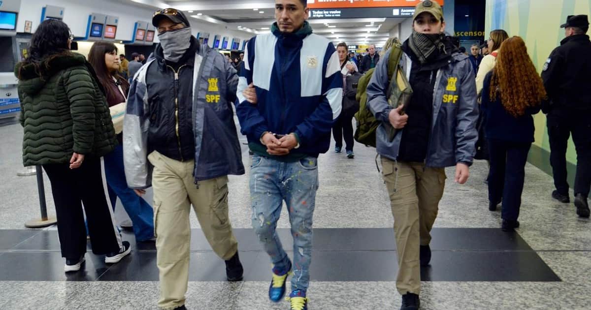 El Gobierno expulsó del país a un narco peruano de la banda de Dumbo: "Uno por uno, hasta que no quede ninguno"