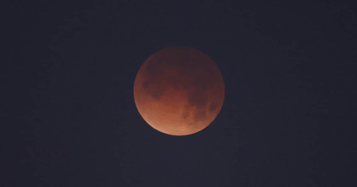 Qué revela el último eclipse del año sobre tus vínculos, hábitos y emociones