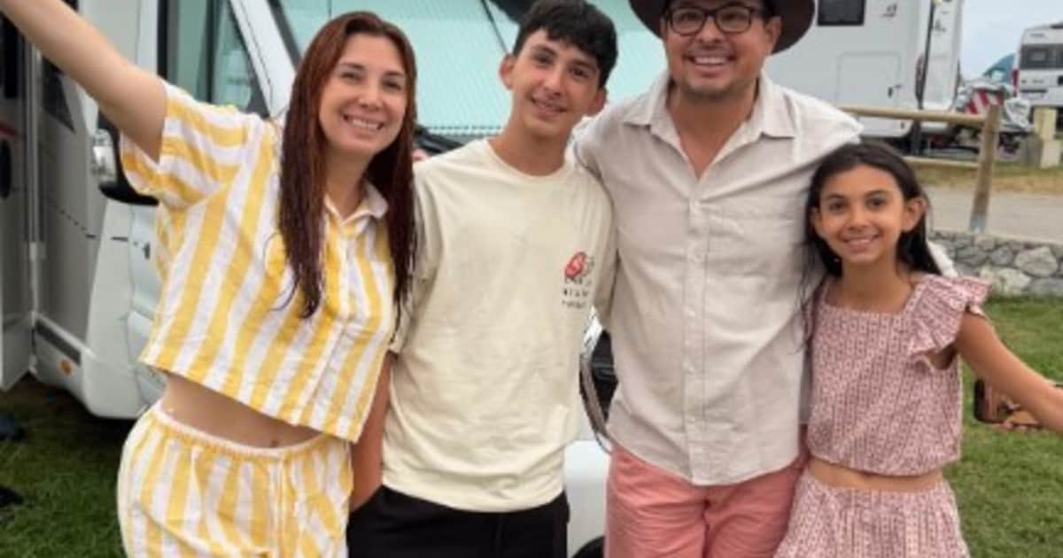 Hildemaro vive con su familia en un pueblo de Guadalajara y trabaja en Madrid: "La vida rural no es más barata, pero la pago feliz"