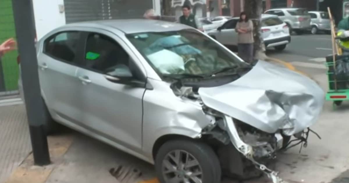 Manejaba borracho, cruzó un semáforo en rojo y provocó un múltiple choque en Almagro