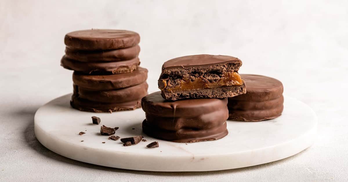 Viaje al interior del alfajor: cómo se hace la golosina más vendida que tiene hasta Mundial propio