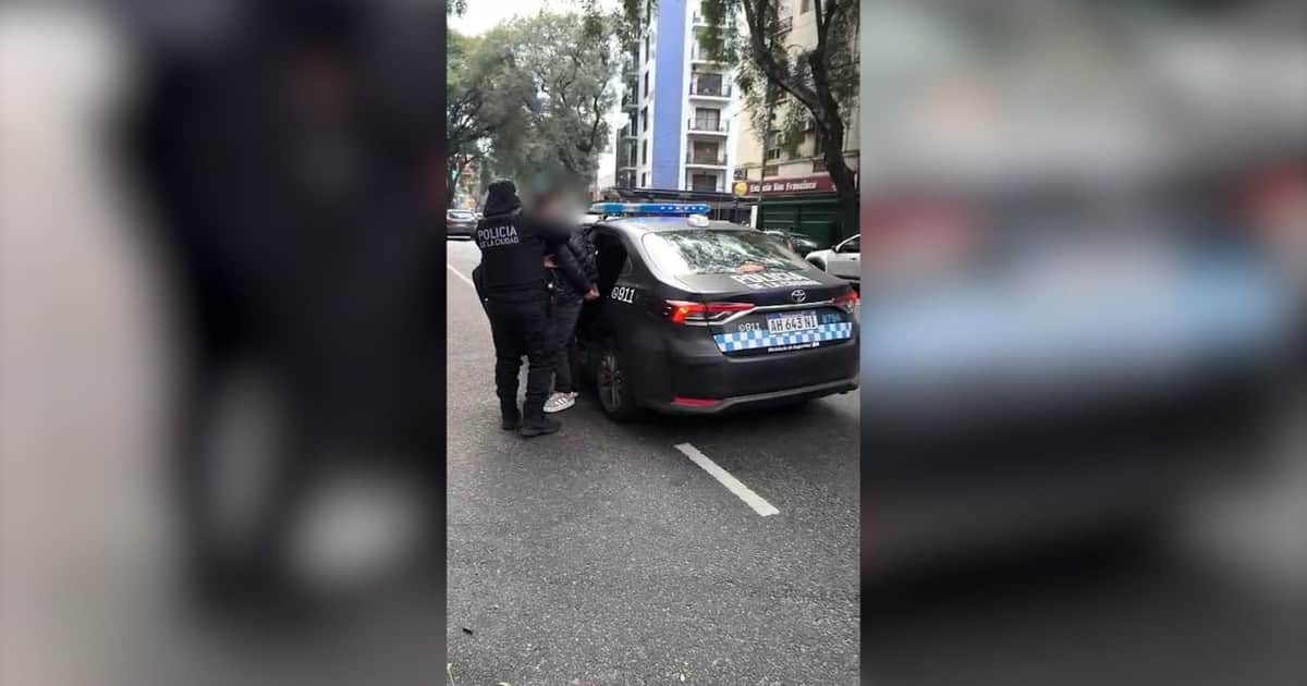 Quiso robar una librería en Colegiales e intentó entrar a dos casas: el fallido raid de un ladrón con 18 antecedentes penales en sólo dos años