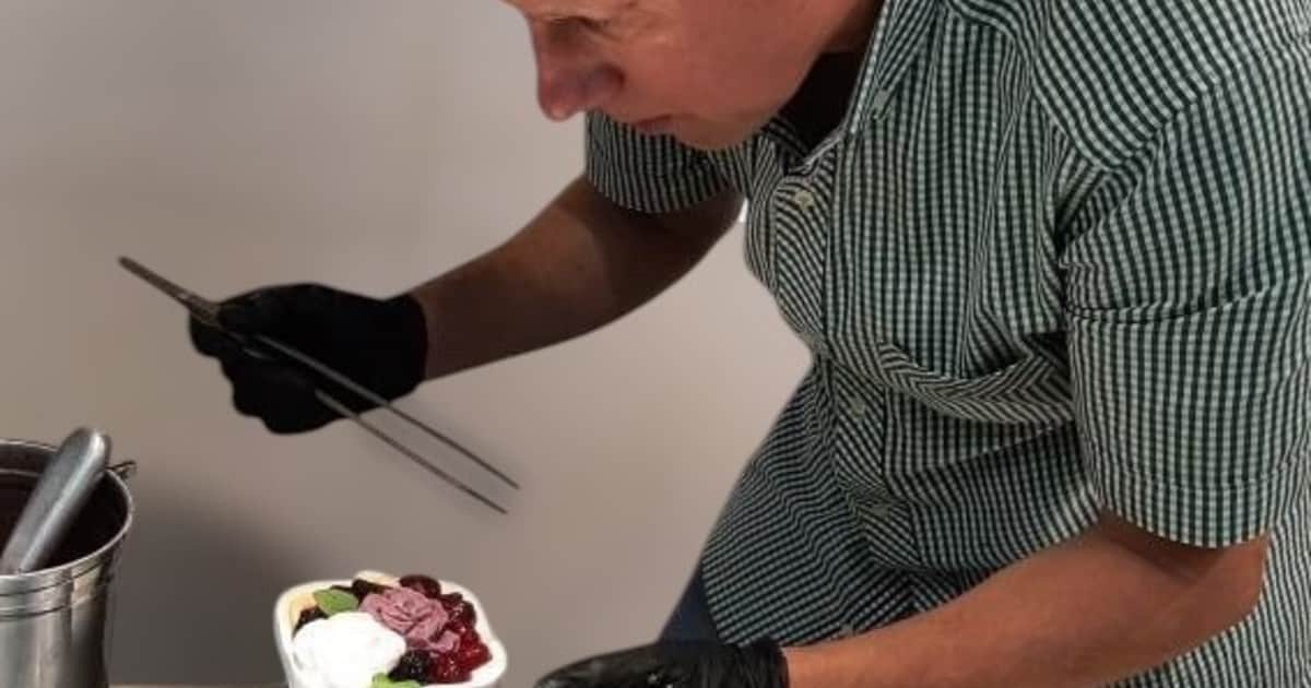El alquimista que transformó el oficio familiar en un laboratorio de diseño y en una heladería de culto en Mendoza