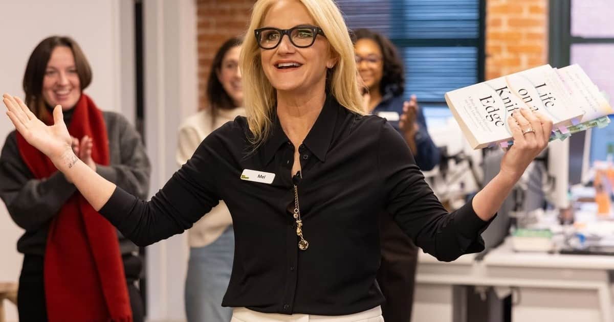Mel Robbins, escritora: “No todo el mundo está destinado a ser tu amigo”