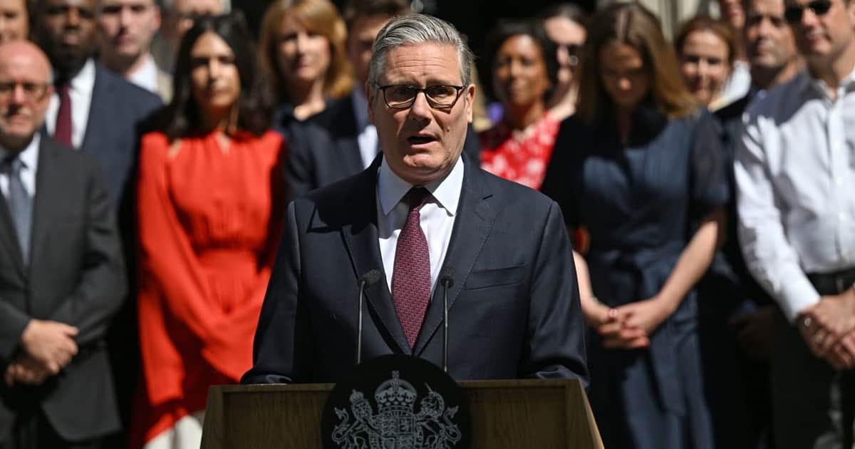 El exprimer ministro británico Keir Starmer renunció a su banca como diputado del Partido Laborista
