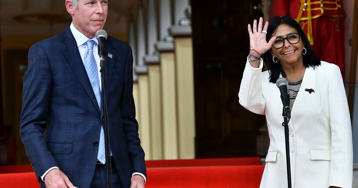Estados Unidos amplía su control sobre Venezuela con la firma de un multimillonario y polémico acuerdo petrolero