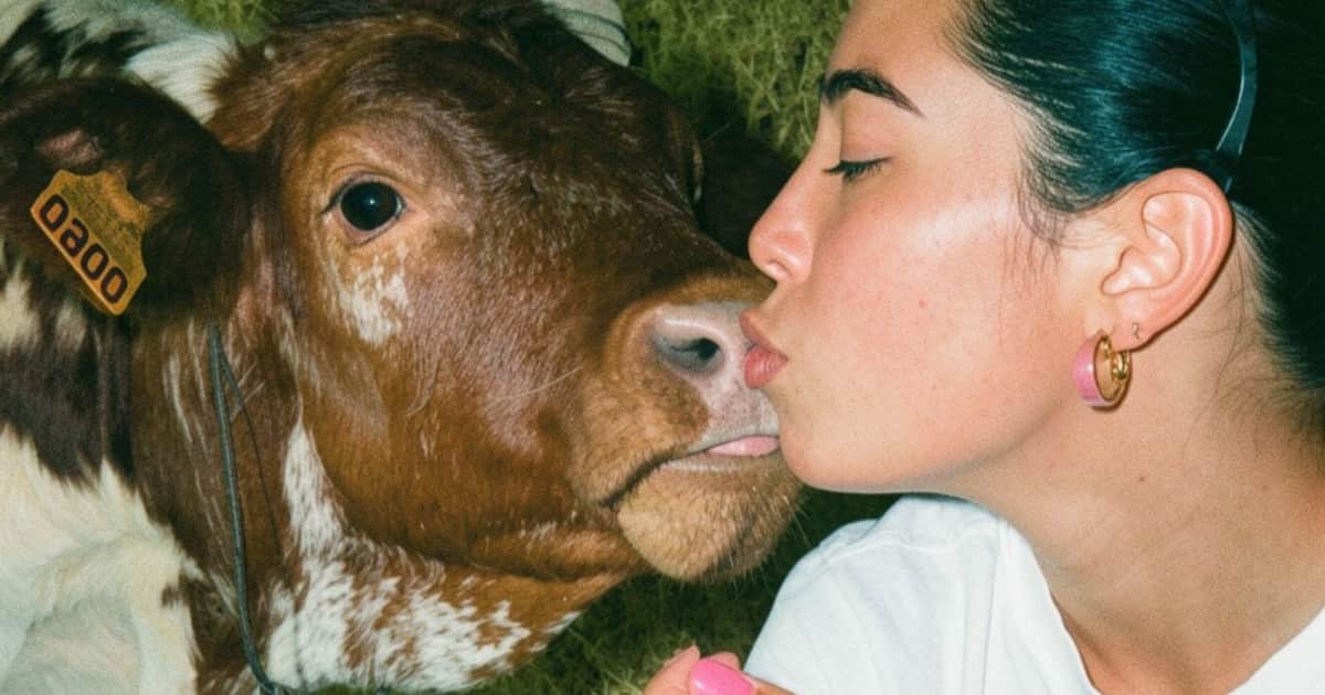 Andrea, ganadera a los 26 años: "Me fui para dejar de sobrevivir y empezar a vivir. Para mí la ciudad era una cárcel, tenía que huir"