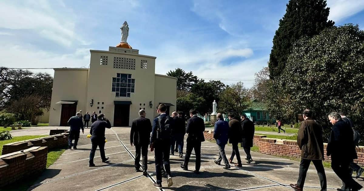 Los delegados de León XIV visitaron el Cottolengo Don Orione de Claypole junto a funcionarios de Kicillof