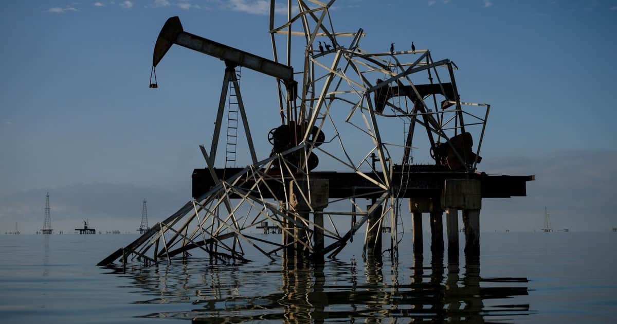 El petróleo volvió a superar la barrera de los 100 dólares por barril por la escalada del conflicto entre Estados Unidos e Irán