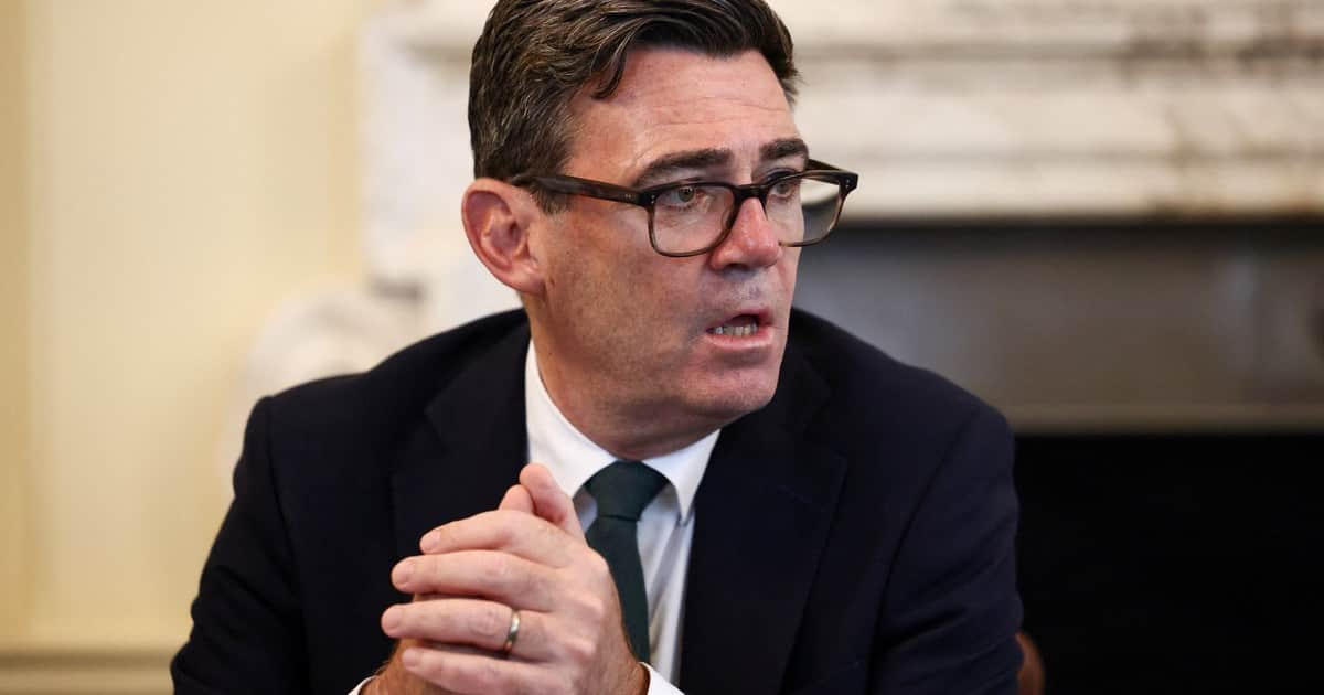 La advertencia del Reino Unido tras los anuncios de Javier Milei sobre las Islas Malvinas: "Nuestras fuerzas armadas están en alerta las 24 horas del día"