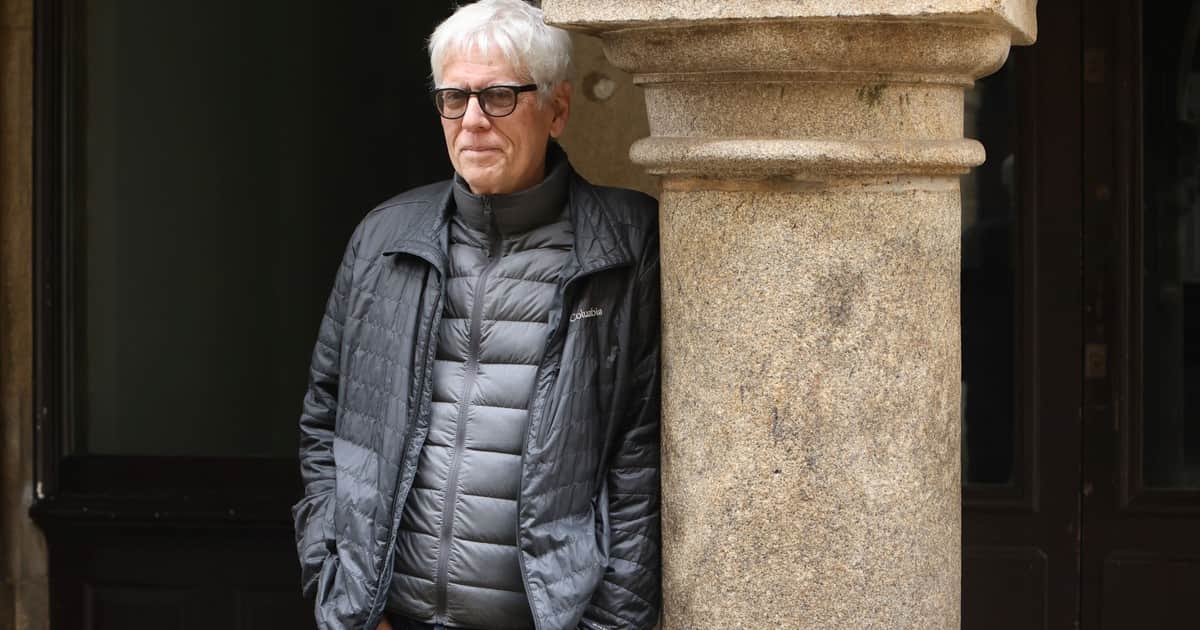 El poeta peruano Mario Montalbetti ganó el Premio Iberoamericano de Letras José Donoso