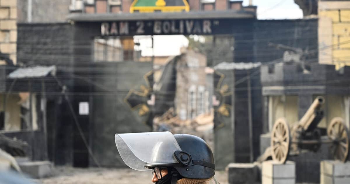 Dos explosiones en media hora: conmoción en Bolivia por los destrozos en un cuartel militar y angustia por la búsqueda de los conscriptos desaparecidos
