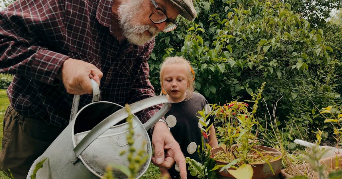 ¿Tienes un padre o una madre que llegó a los 100 años ? Un estudio descubre qué problemas de salud podrían aparecer en los hijos más tarde