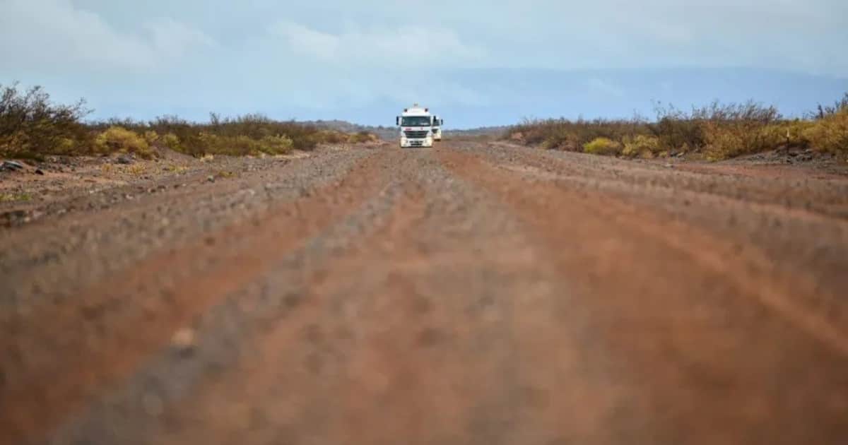 Neuquén acuerda con las petroleras obras por US$154 millones para las rutas de Vaca Muerta