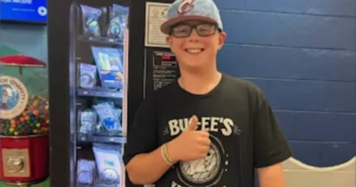 Un estudiante de 13 años creó juguetes con una impresora 3D y vendió 150 para concientizar sobre la epilepsia