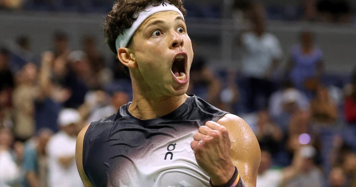 Ben Shelton le cortó la racha a Carlos Alcaraz en el US Open tras una batalla récord que se estiró hasta las 3.30 de la mañana en Nueva York