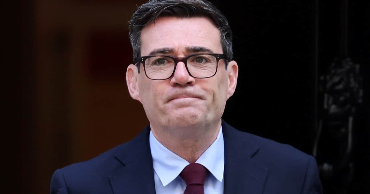 El primer ministro británico advirtió que su Gobierno será "implacable" en la defensa de la soberanía de las Islas Malvinas