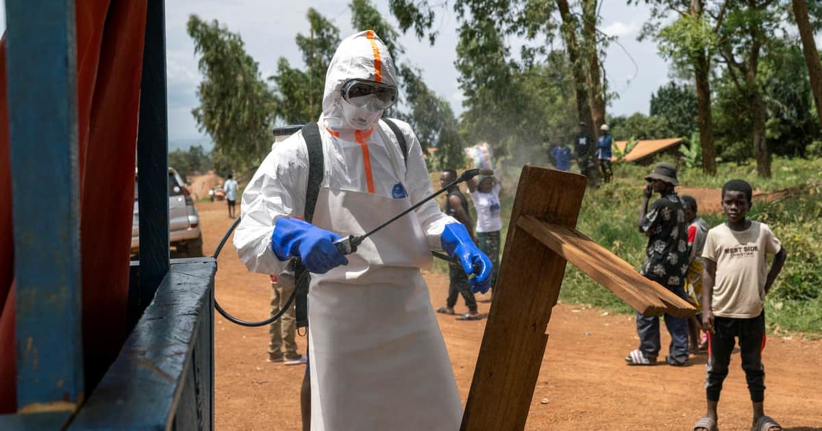 Las misteriosas últimas horas de un conductor ponen al descubierto los profundos temores del Congo ante el ébola