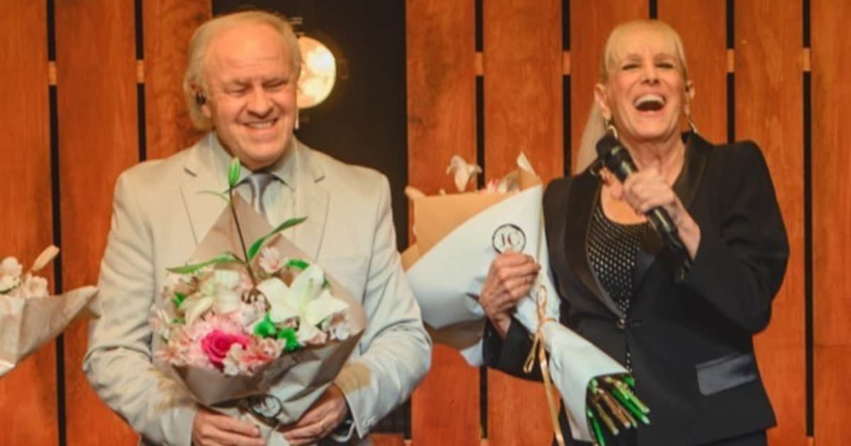 Valeria Lynch sorprendió a César "Banana" Pueyrredón en una noche de teatro cargada de emoción