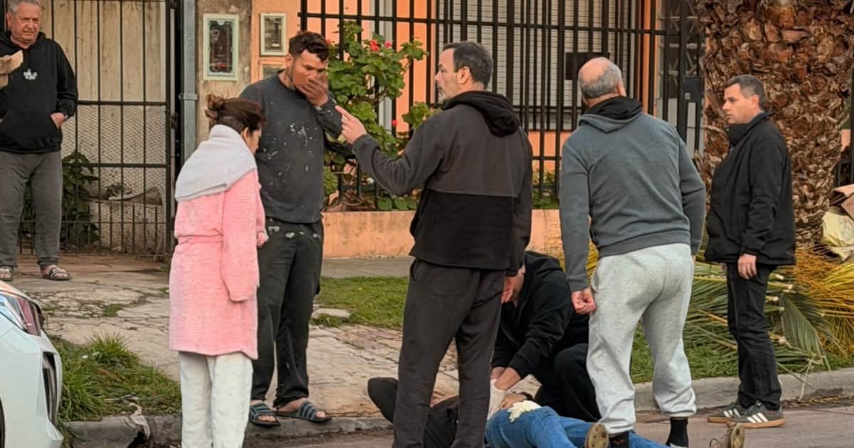 Asalto, tiros y pánico frente a un colegio de El Palomar: balearon a un comisario retirado cuando llevaba a su hija a clases