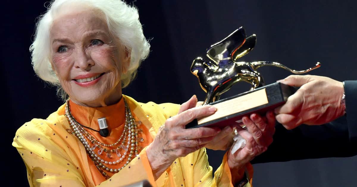 Ellen Burstyn, 93 años, "Camino todos los días y hago ejercicio en el gimnasio, me cuido y eso me da frutos"