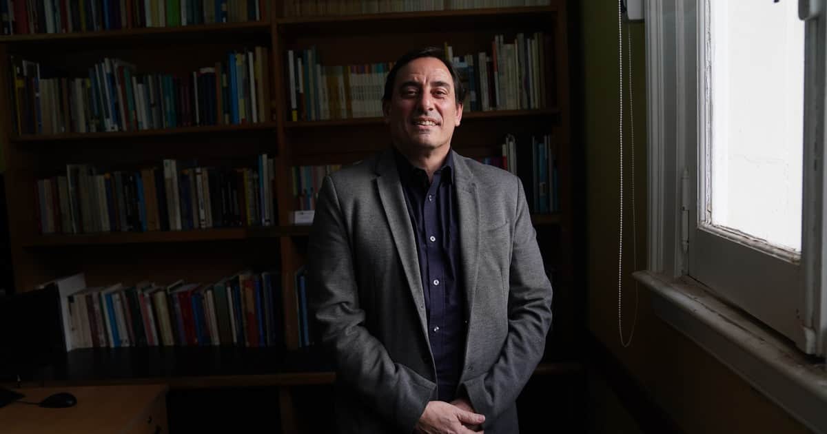 Javier Curcio, economista: “Hoy estamos sin los recursos mínimos en educación y así no habrá reforma del país posible”