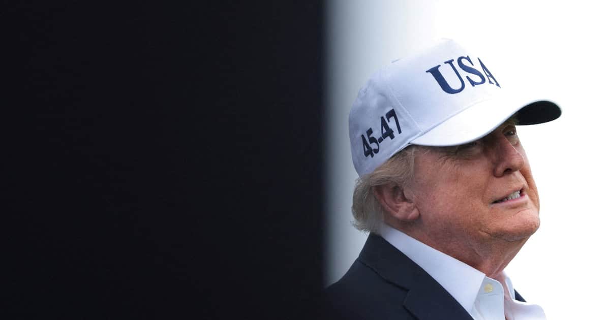Donald Trump se metió en la polémica por el control de la IA: acusó de "fuerzas negativas" a los que intentar ralentizar su avance