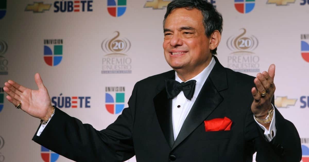 José José "El Príncipe de la Canción" en 1981, sobre su alcoholismo: "Lo primero que se pierde es la dignidad. Es horrible sentirse repudiado por la sociedad"
