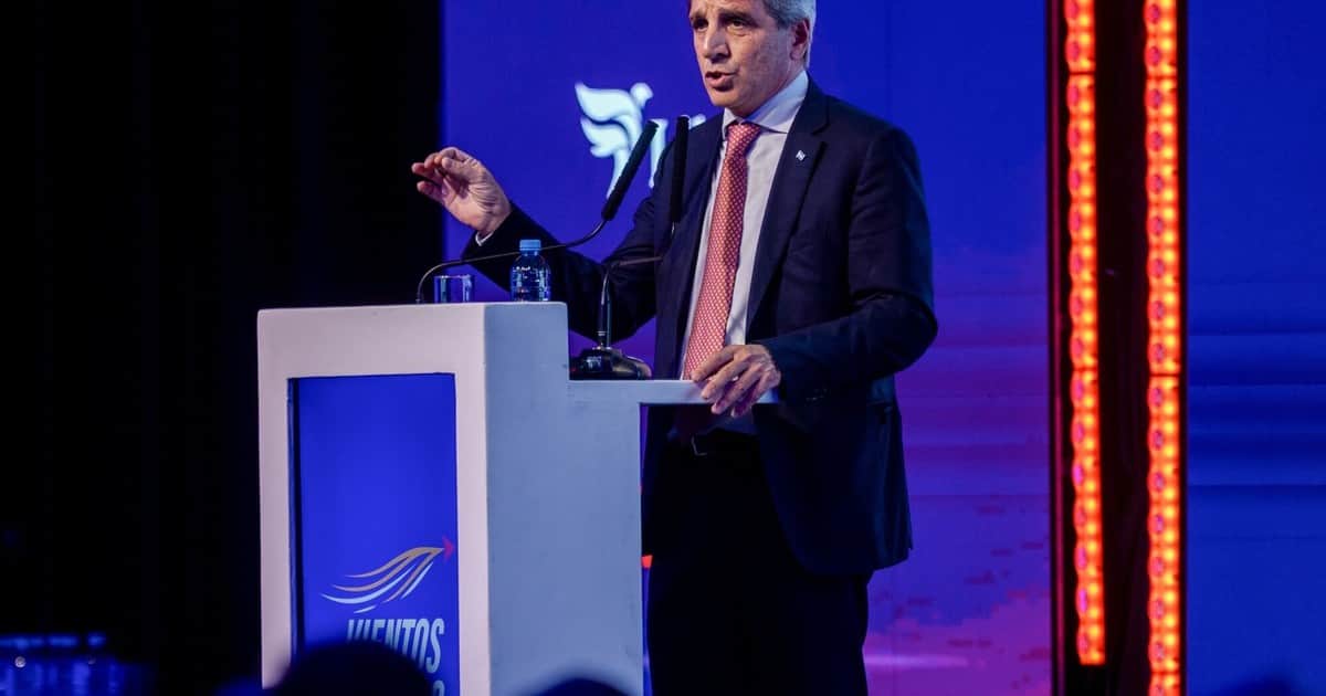 Caputo, sobre el Presupuesto: "Vamos a estar presentando por cuarto año consecutivo superávit fiscal"