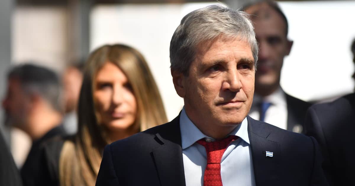 Luis Caputo celebró el sobreseimiento de sus hermanos por el supuesto vínculo con Revolución Federal: "La persecución más ridícula de la historia"
