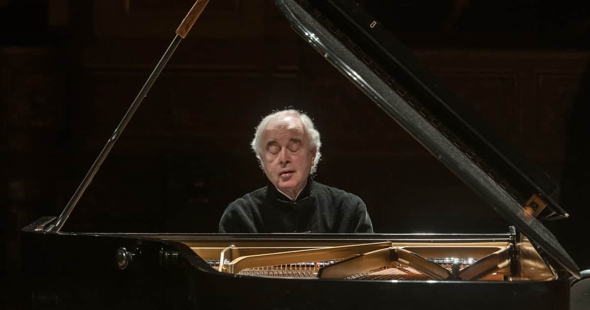 Sir András Schiff en el Teatro Colón: más que un concierto, una verdadera lección de música de un artista descomunal