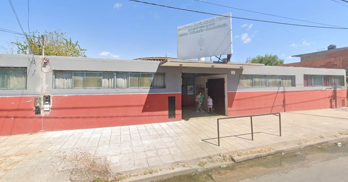 Conmoción en La Matanza: un alumno llevó un arma al colegio que se disparó cuando tiró su mochila en el aula