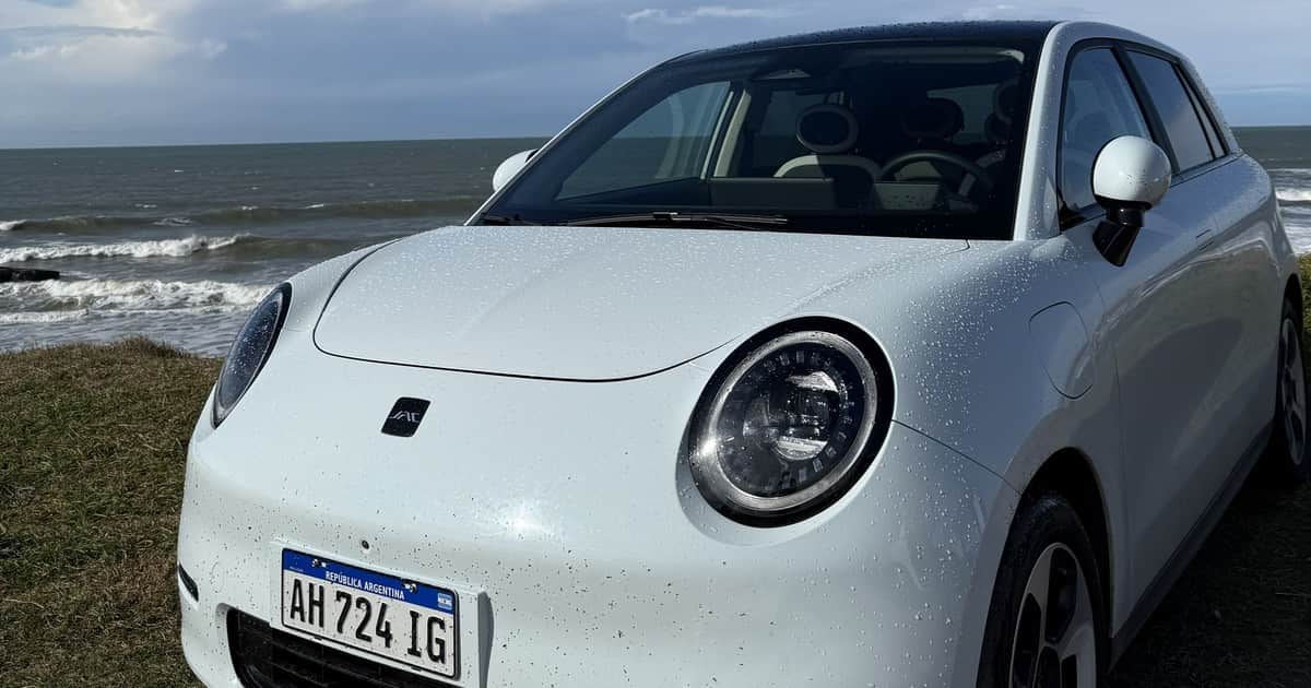 Viaje en un auto eléctrico a Mar del Plata: cuánto se gasta, dónde se recarga y a qué velocidad hay que ir