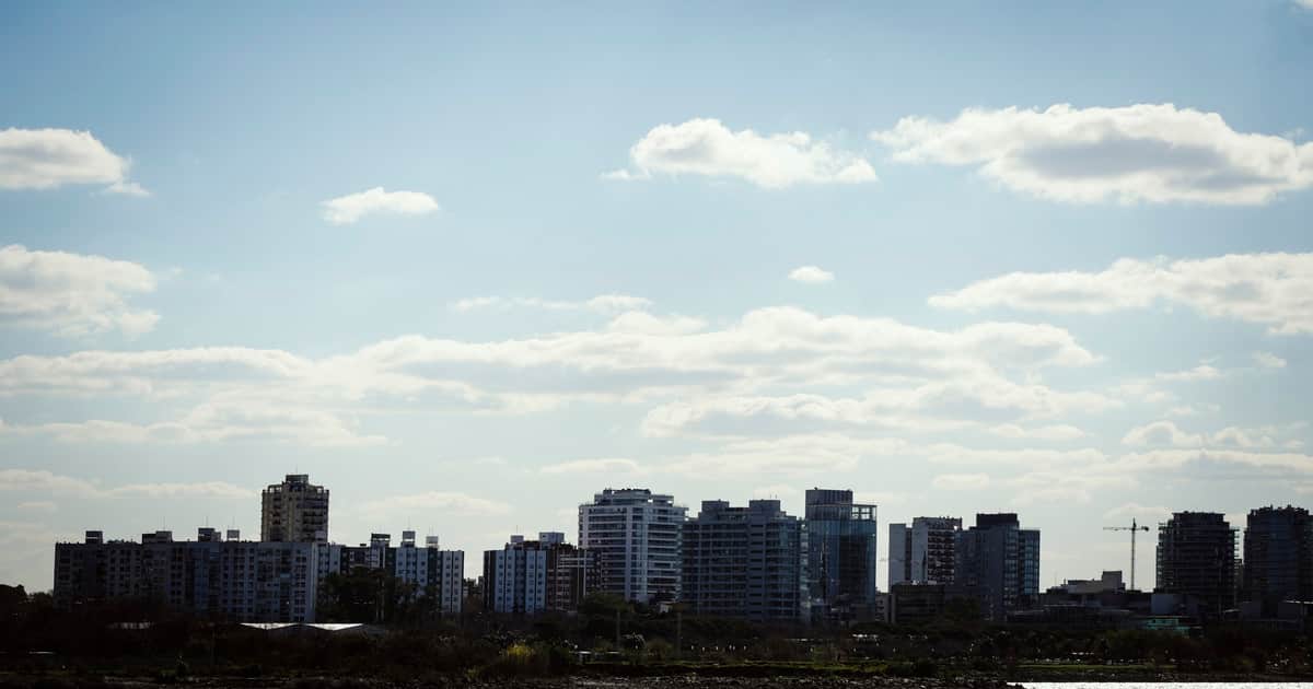 Departamentos en venta en la Ciudad: cuál es el precio que parte la oferta en dos mitades
