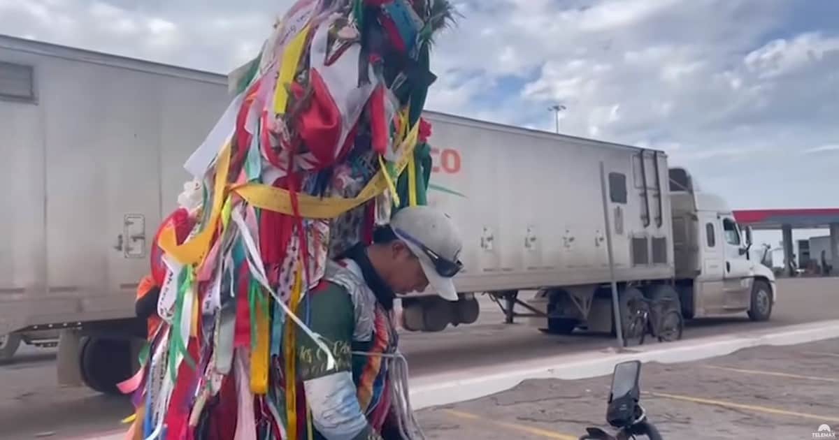 Santiago, joven que pedaleó durante 6 meses con una Virgen de Guadalupe de 20 kilos: "Prometí que iba a llevarla de punta a punta"