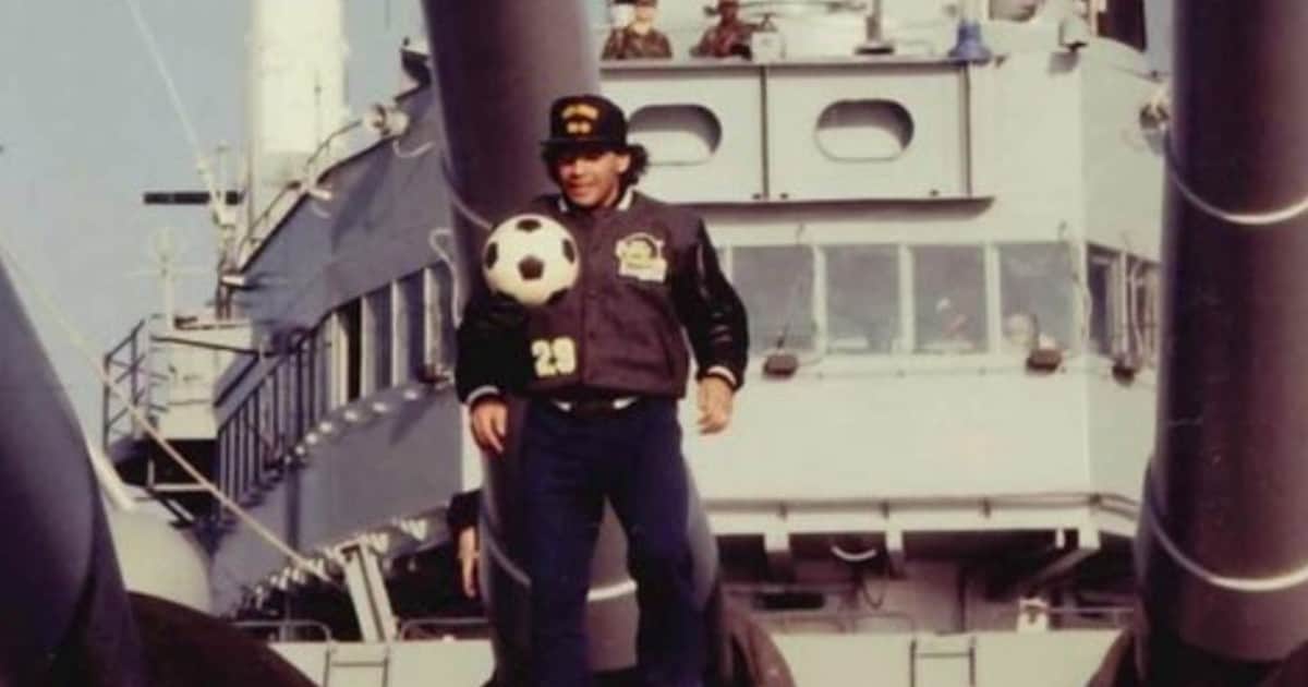 Maradona, a bordo de un buque militar: la historia detrás de las fotos inéditas que destapó Fernando Signorini