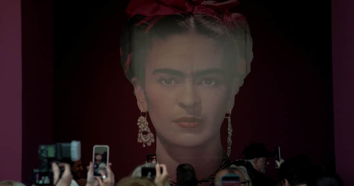 El magnetismo y el manifiesto de Frida Kahlo engalanan el 25° aniversario del Malba