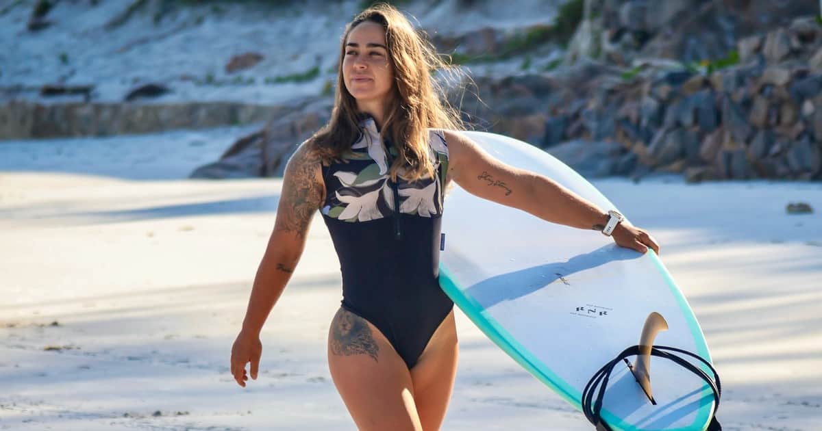 De los excesos a ser campeona del mundo: la historia de Juliette Duhaime, la argentina que volvió a empezar sobre una tabla