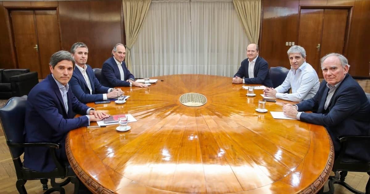 Caputo reunió a las principales mineras y pide una mayor integración de proveedores nacionales