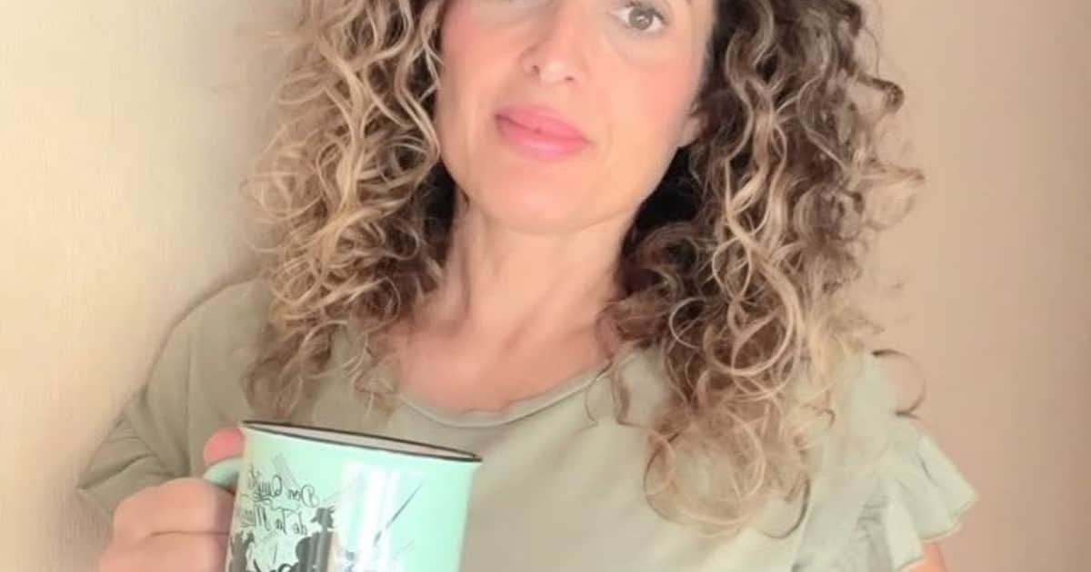 Eva Gil, madre a los 47 años: “Era muy frustrante ver a todo el mundo teniendo niños y yo no; es una sensación de vacío muy desagradable”