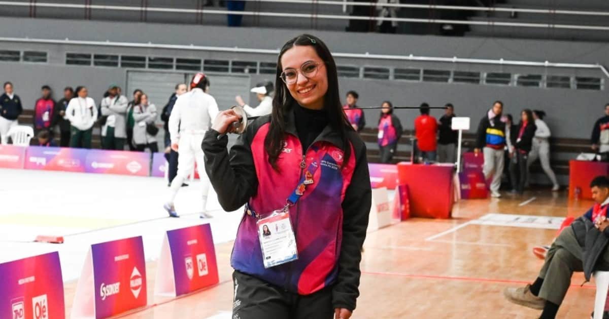 La historia de la esgrimista que quedó afuera de los Suramericanos por un margen insólito, pero se metió en los Juegos de Santa Fe 2026 de otra manera