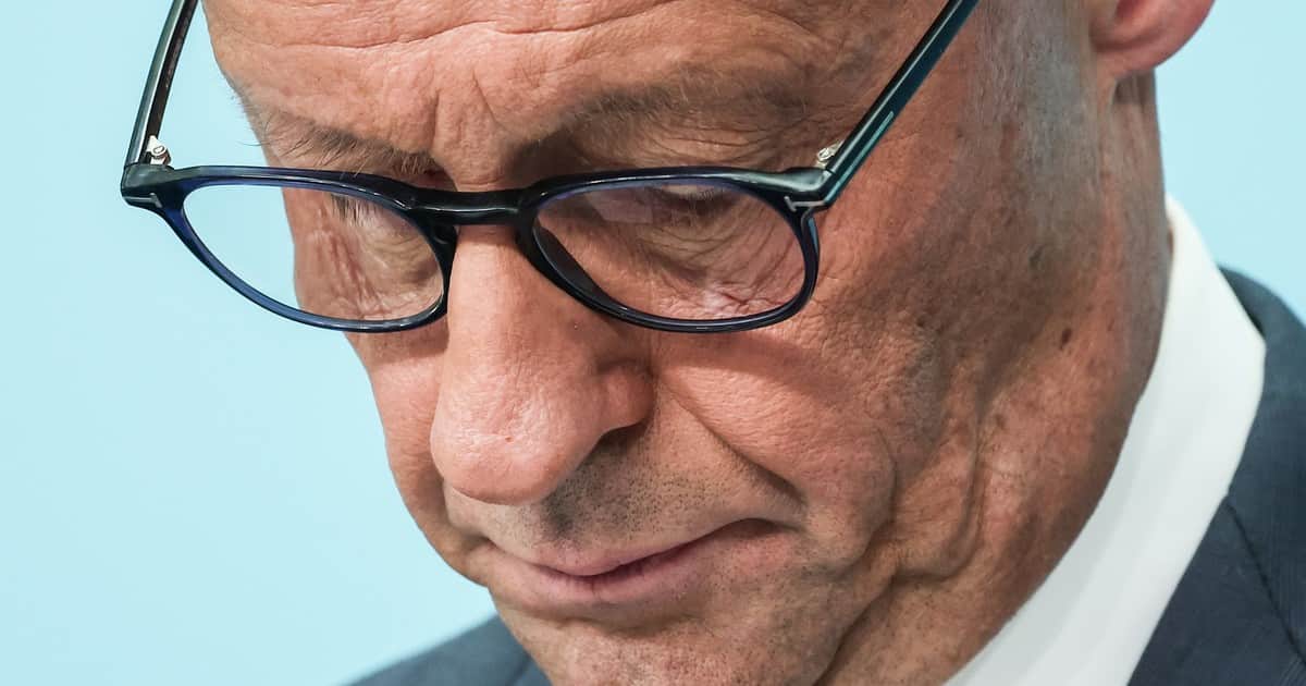 Alemania: la ultraderecha se proclama el "partido del pueblo" y vaticina la caída de Merz este año