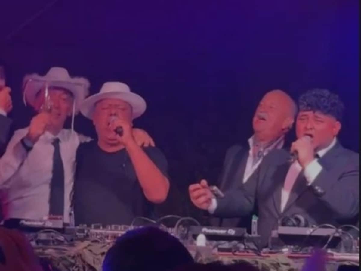 "Que de la mano de Chiqui Tapia...": el desenfrenado festejo del presidente de la AFA en el casamiento de la hija de Pablo Toviggino