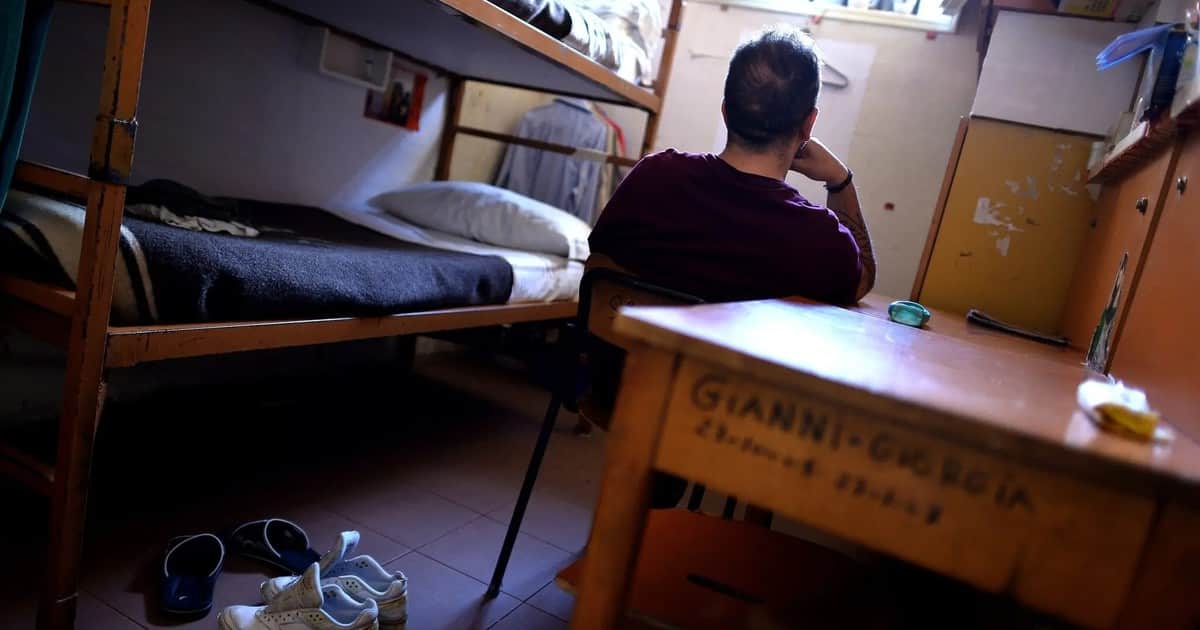 Las cárceles de Italia estaban superpobladas. Luego se sobrecalentaron