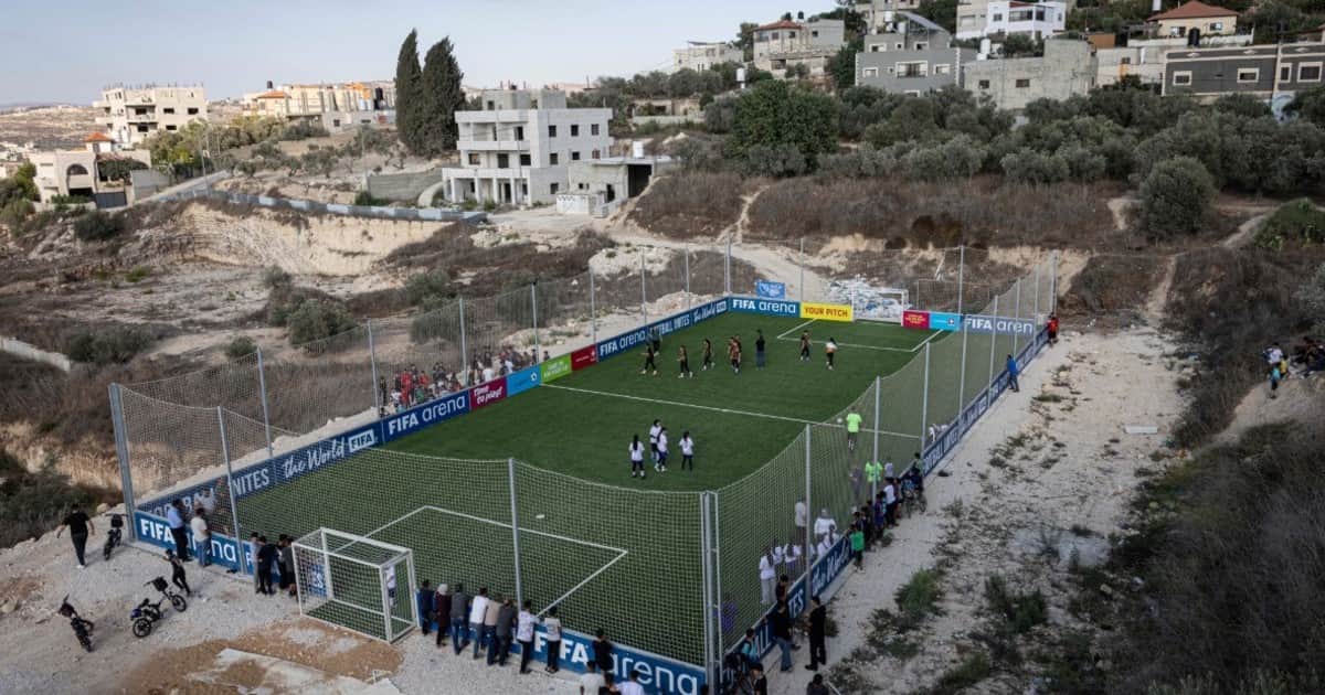 FIFA Arena: el plan para catapultar el fútbol entre niños y niñas de Cisjordania