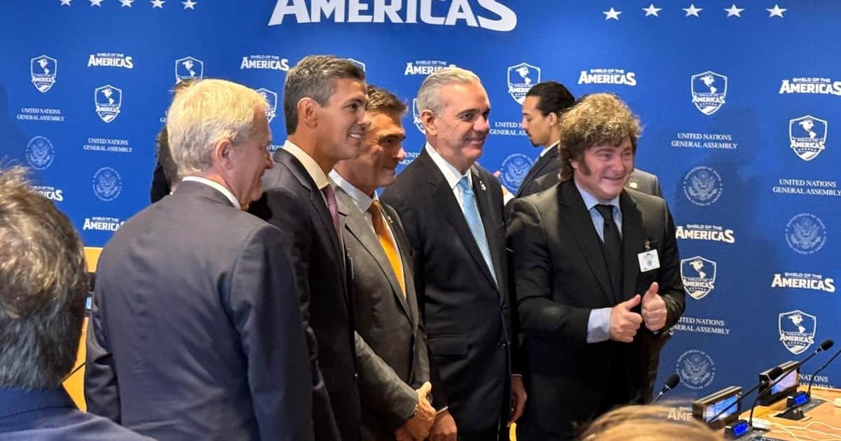 Milei participa de la reunión del "Escudo de las Américas" y espera un nuevo cara a cara con Trump