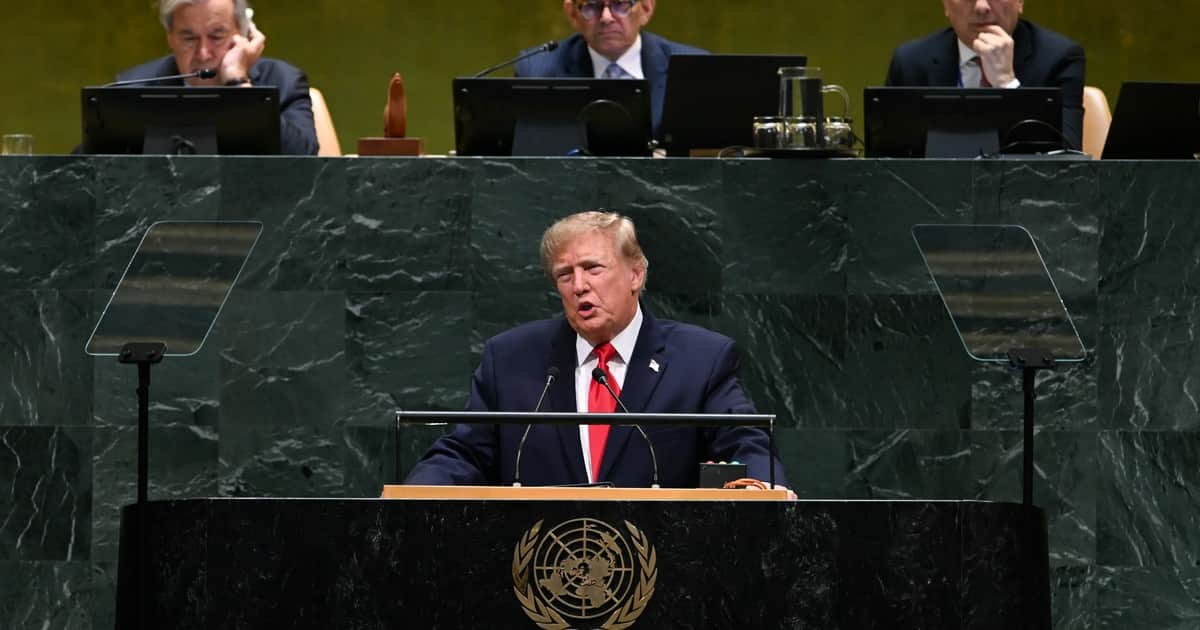 Trump volvió a defender el avance sin controles de la IA y anunció desde que ahora Estados Unidos la llamará "superinteligencia"