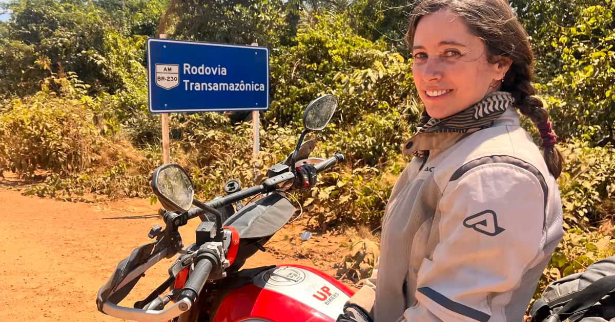 Alicia Sornosa, periodista, recorrió 8.000 km en moto por Perú y el Amazonas y revela cuál fue el mayor peligro: “Estás varios segundos a ciegas”