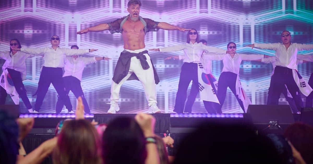 Beto Pérez, creador de Zumba: "Prefiero estar en una clase rodeado de 50 mujeres que en un bar tomando una cerveza con 30 hombres"